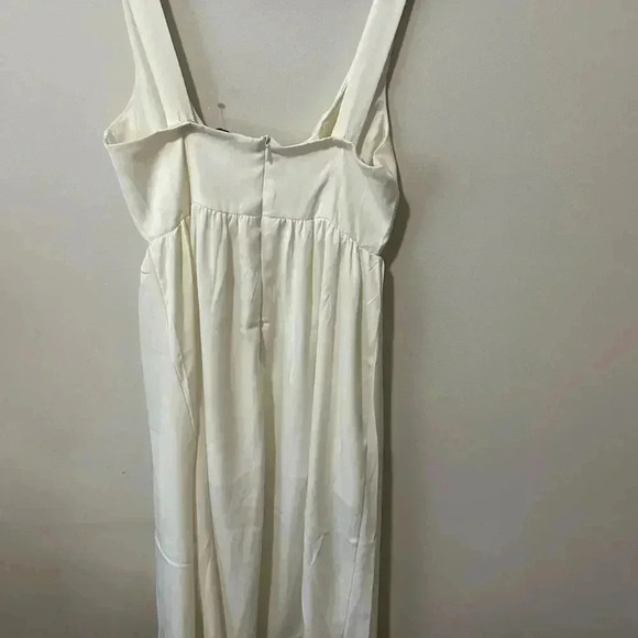 NWT We Wore What Revolve Corset Midi Dress in Whisper White S - Picture 7 of 8